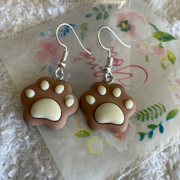 ⭐️ 1 left NEW EARRINGS - Picture 1 of 1